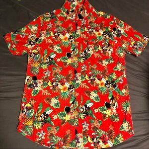 Disney Mickey Hawaii large short sleeve button-up